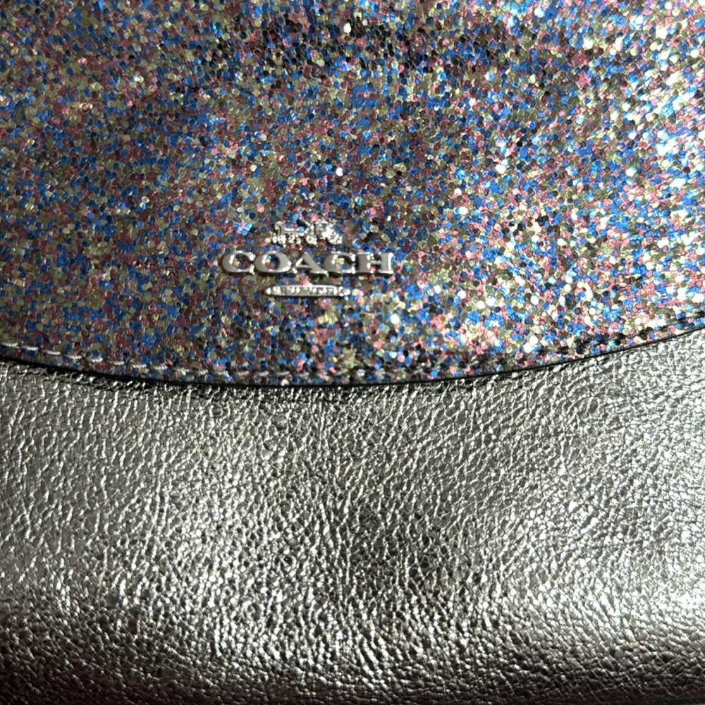 Beautiful Coach handbag - Picture 2 of 5